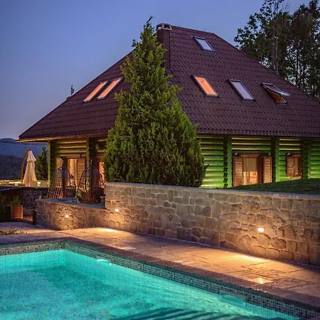 Hill Chalet *