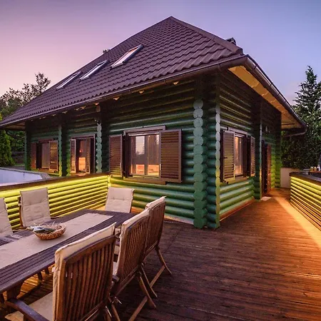 Hill Chalet *